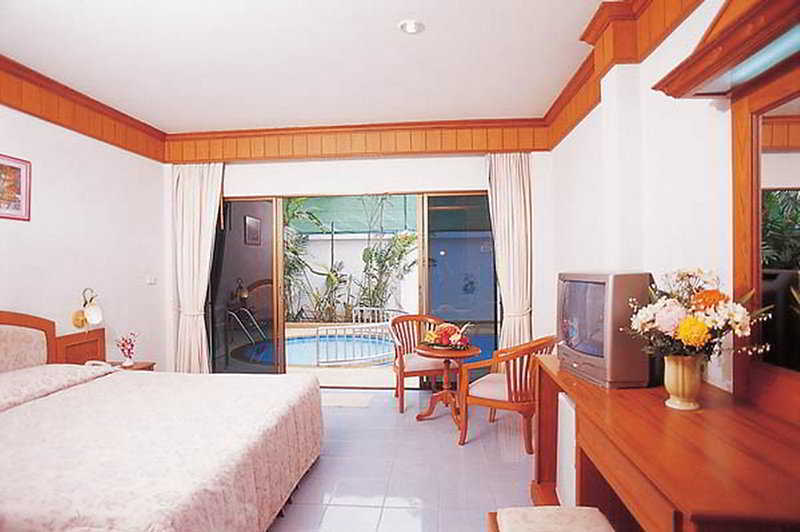 Patong Pearl Hotel Phuket Exterior foto